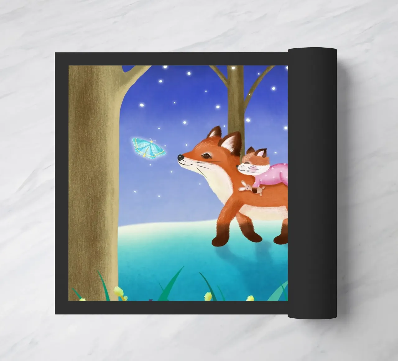 Mamma volpe con cucciolo di volpe nella foresta incantata. Per bambini piccoli zerbino da CalliLetters