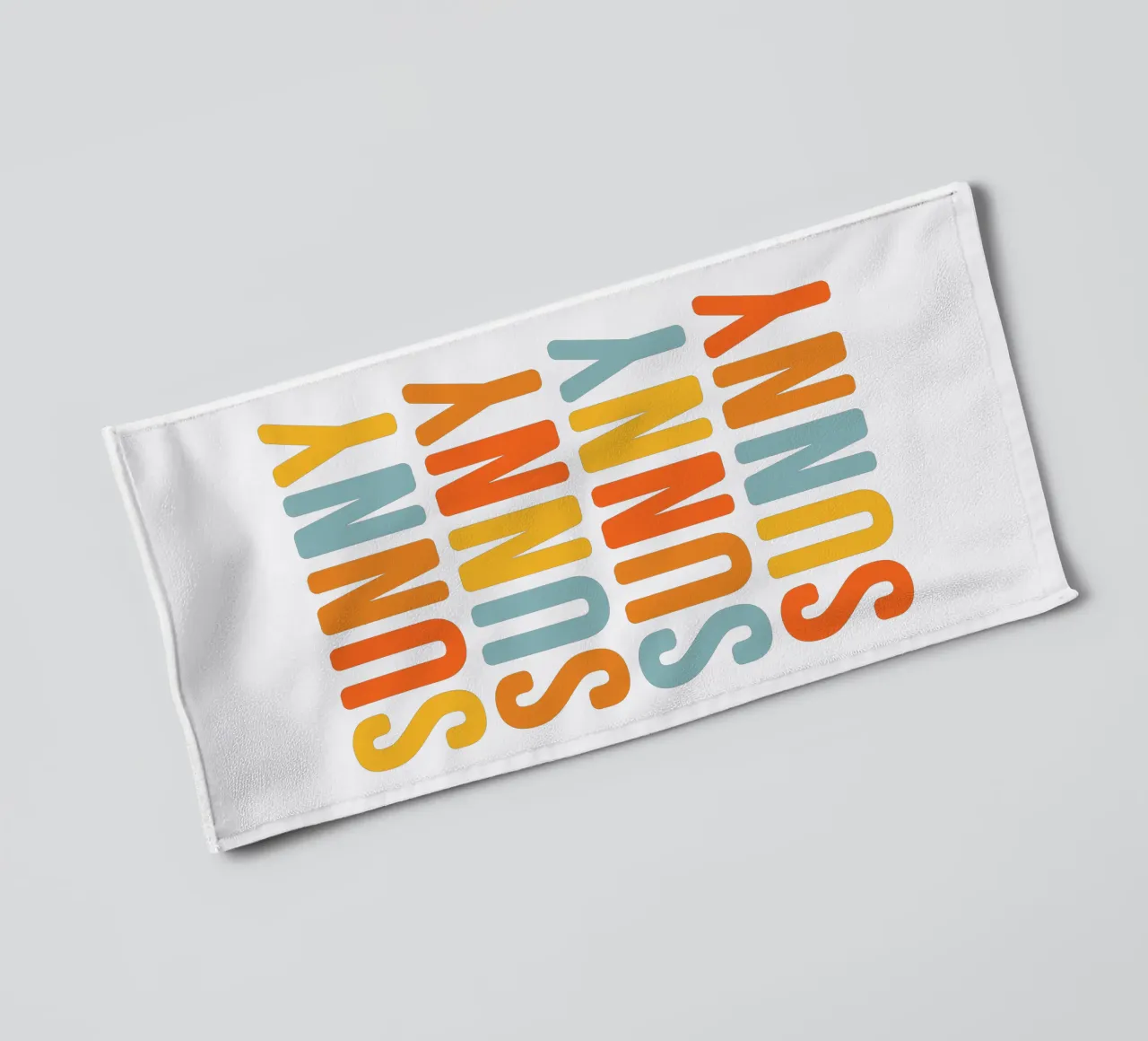 Répétition typographique ensoleillée - Jaune Bleu Orange serviette de bain de Dominique Vari Words