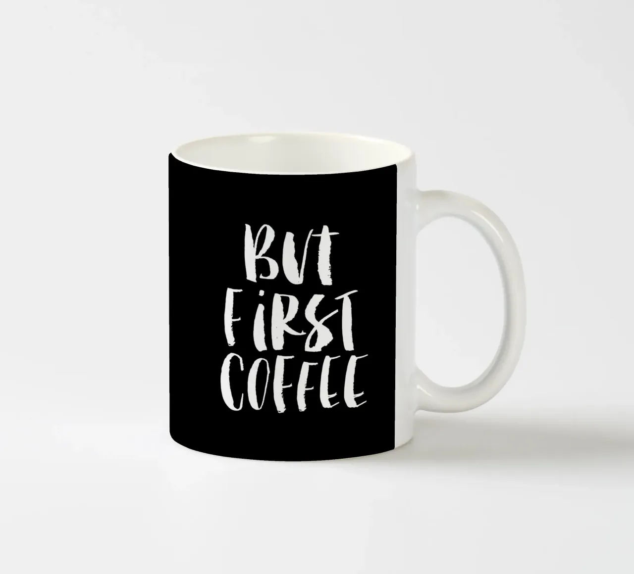 Ma prima il caffè tazza in ceramica da THE MOTIVATED TYPE