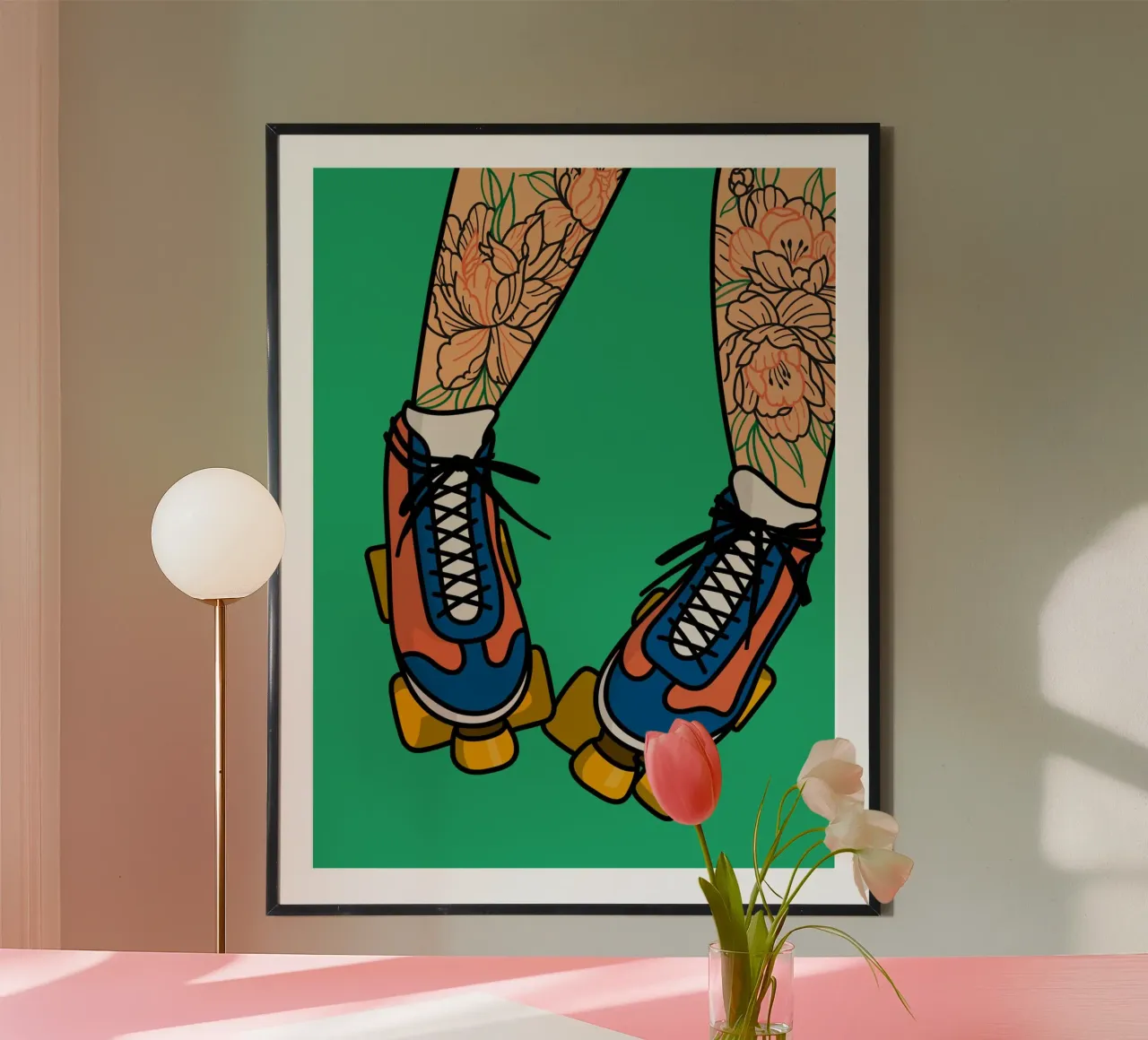 Pattini a rotelle e gambe tatuate Stampa d'arte poster con telaio in alluminio da kookiepixel
