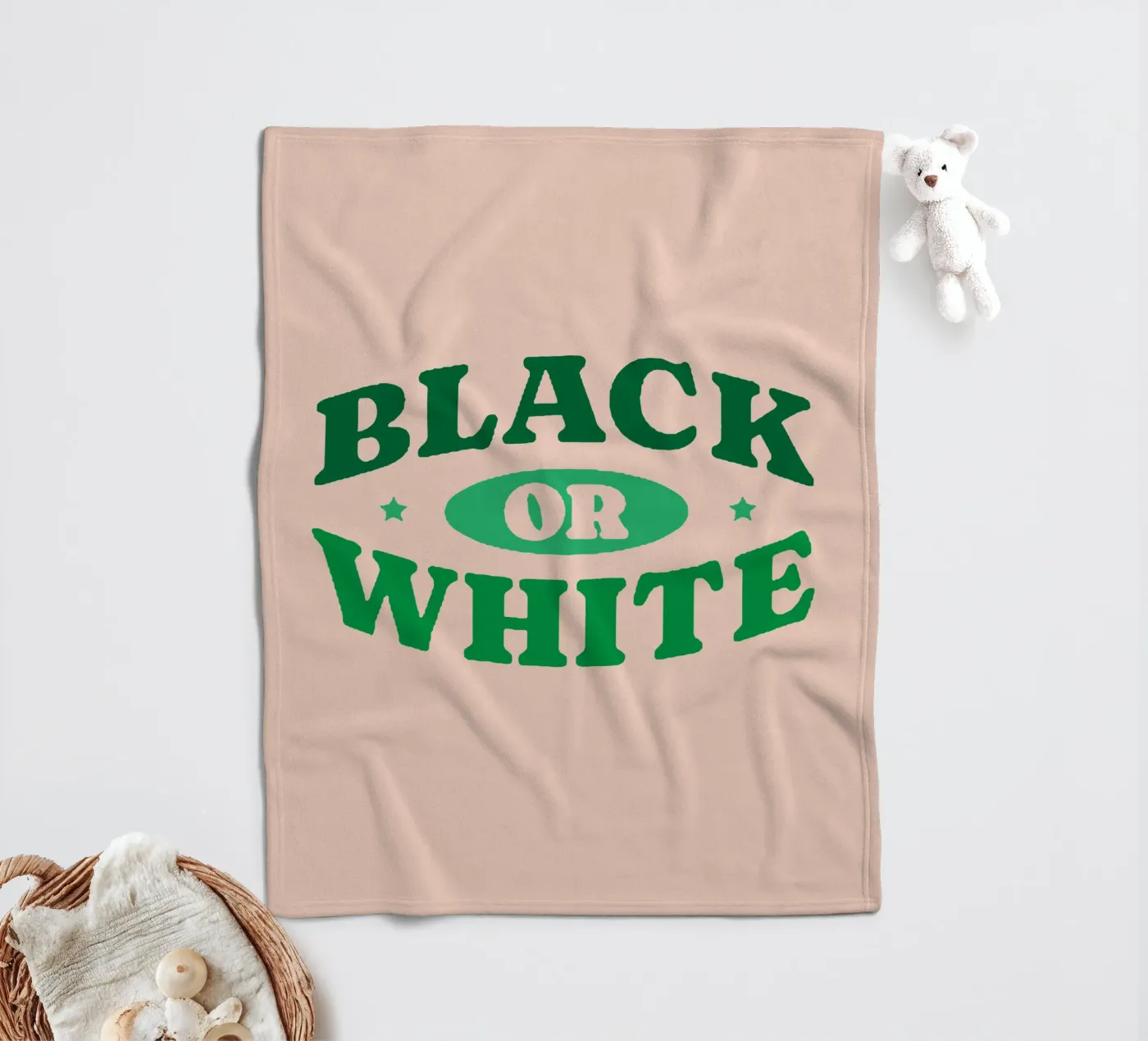 Schwarz oder Weiß Fleecedecke von Gunawan Rb