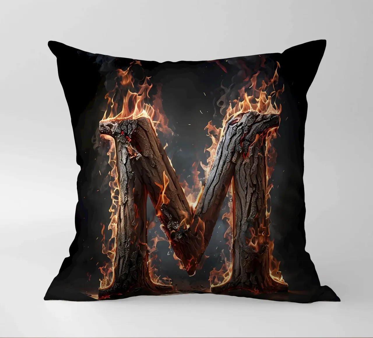 "Fiery M: una fiammata di intensità". cuscino da inspirational quote