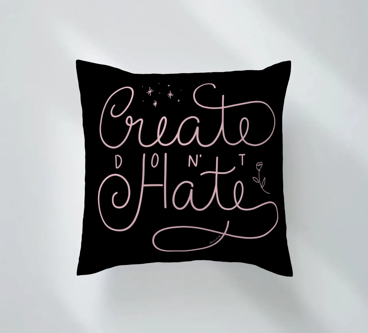 Create don't Hate coussin de anisillustration