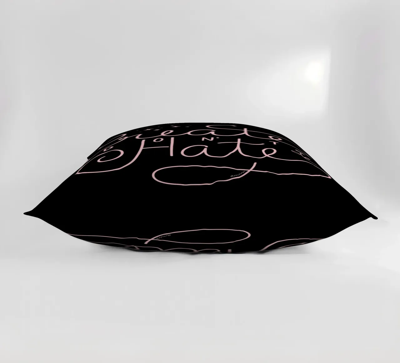 Create don't Hate cuscino da anisillustration