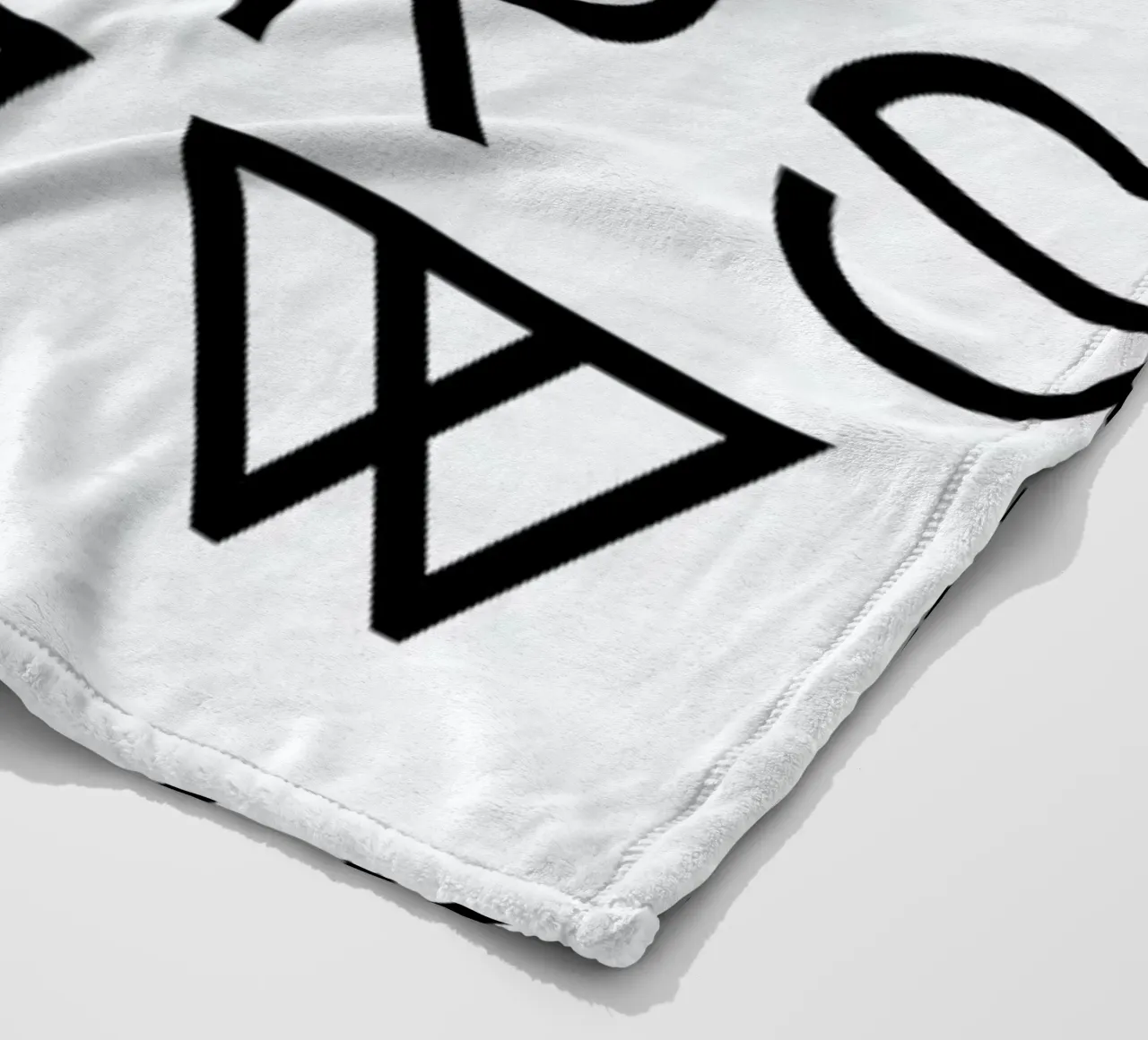 Geometrical ABC - white Fleecedecke von Studio Nahili