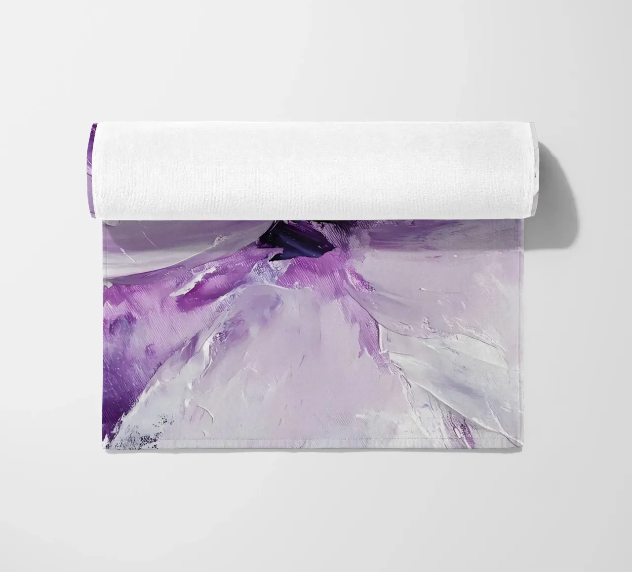 Pittura di fiori viola telo mare da IamHomeStudio