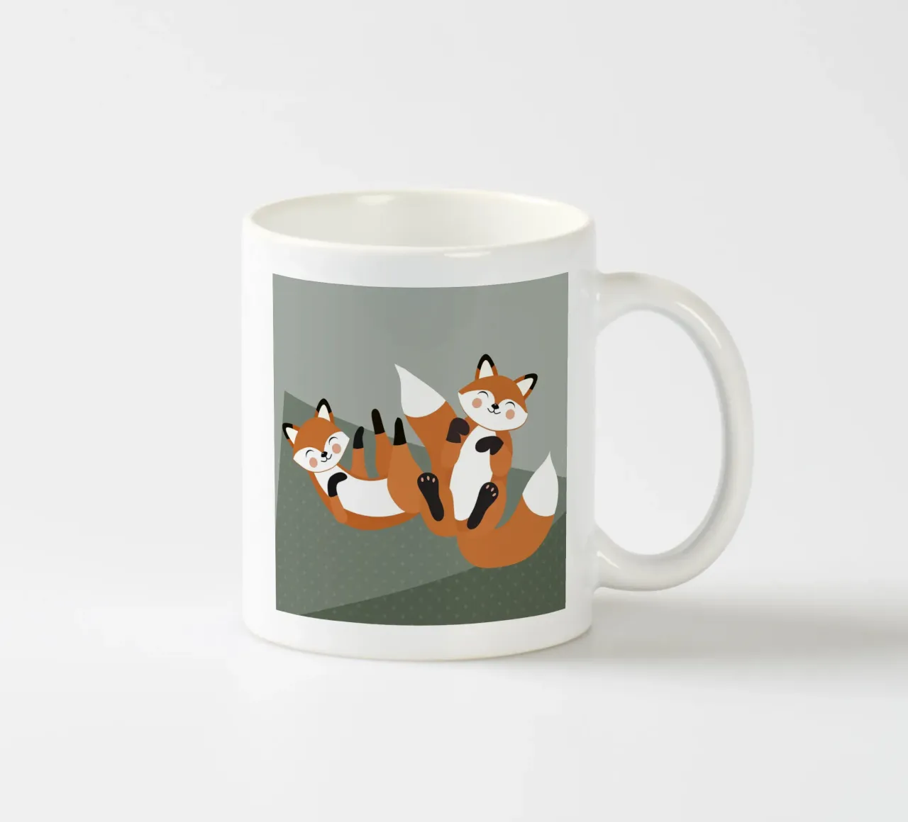 Fröhliche Füchse – Minimalistisches Waldtier-Design Keramik Tasse von namosh