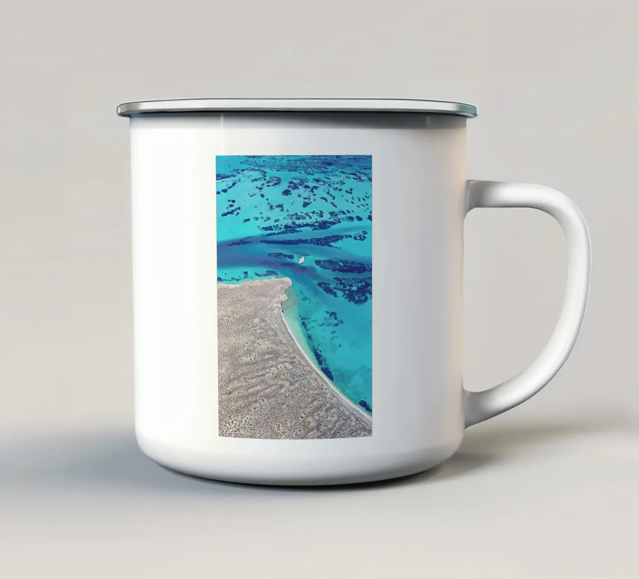 Shark Bay 6 tazza in smalto da Simon Butterworth