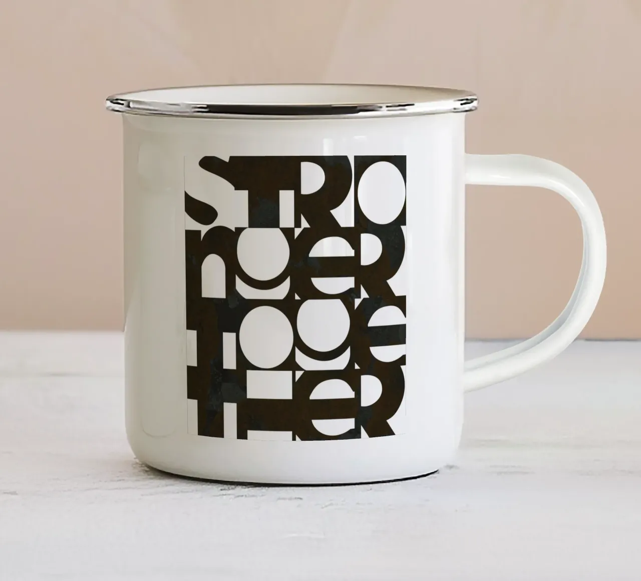 Tipografia in grassetto "Più forti insieme" - Bianco e nero tazza in smalto da Dominique Vari Words