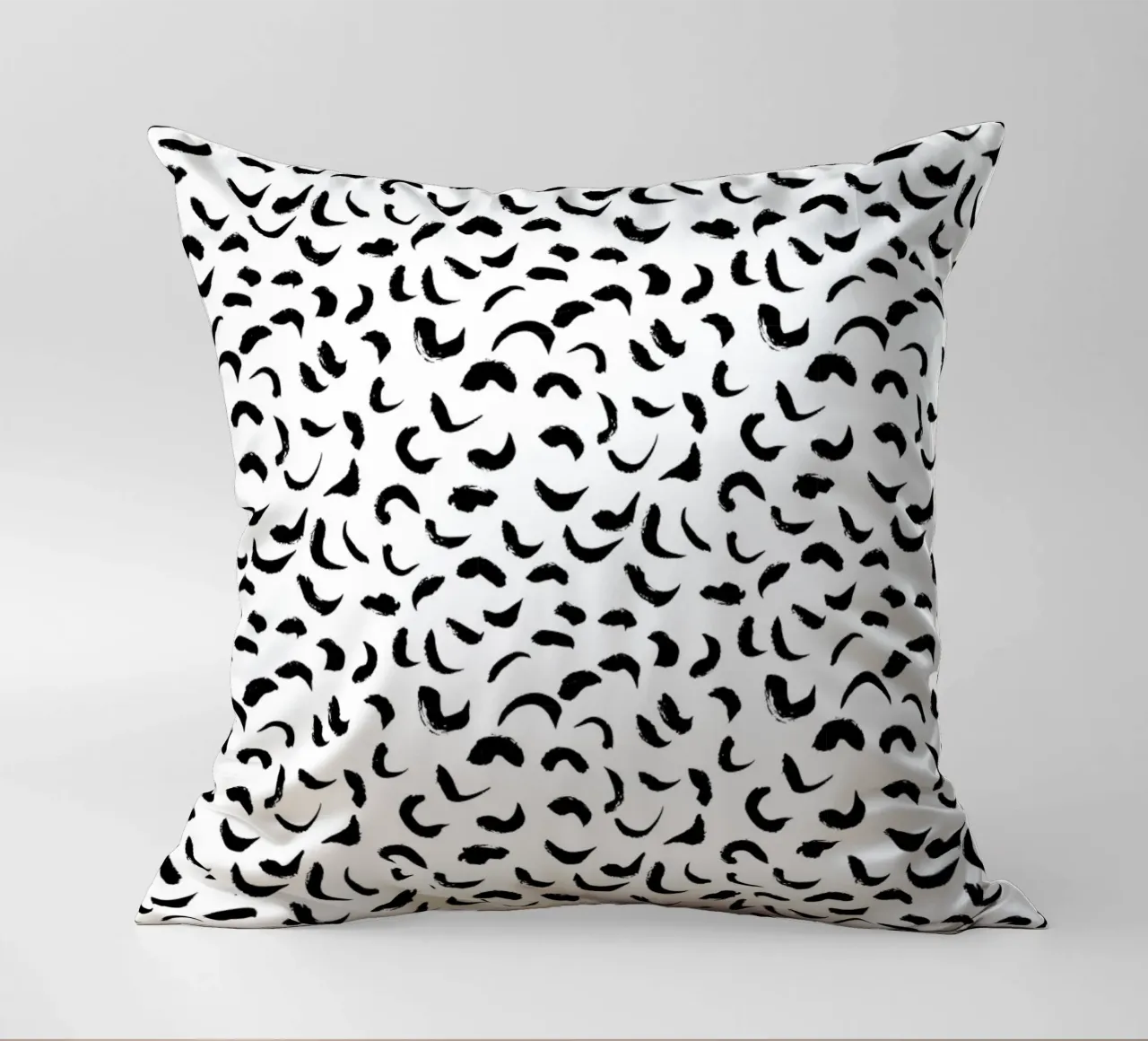 Black And White No 1 cuscino da treechild