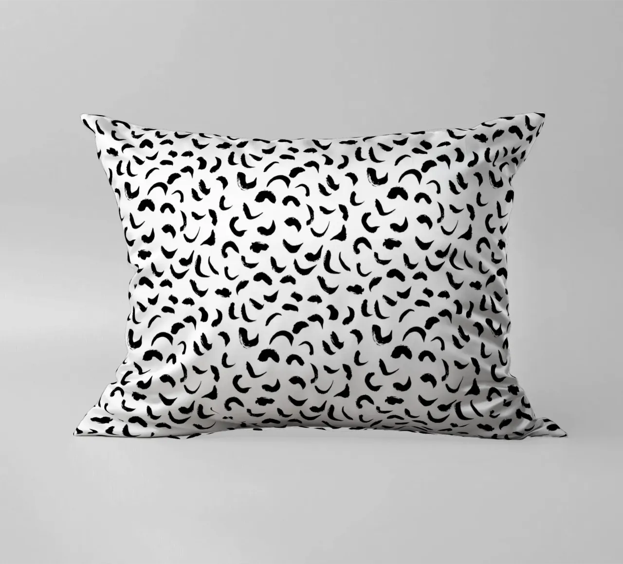 Black And White No 1 cuscino da treechild