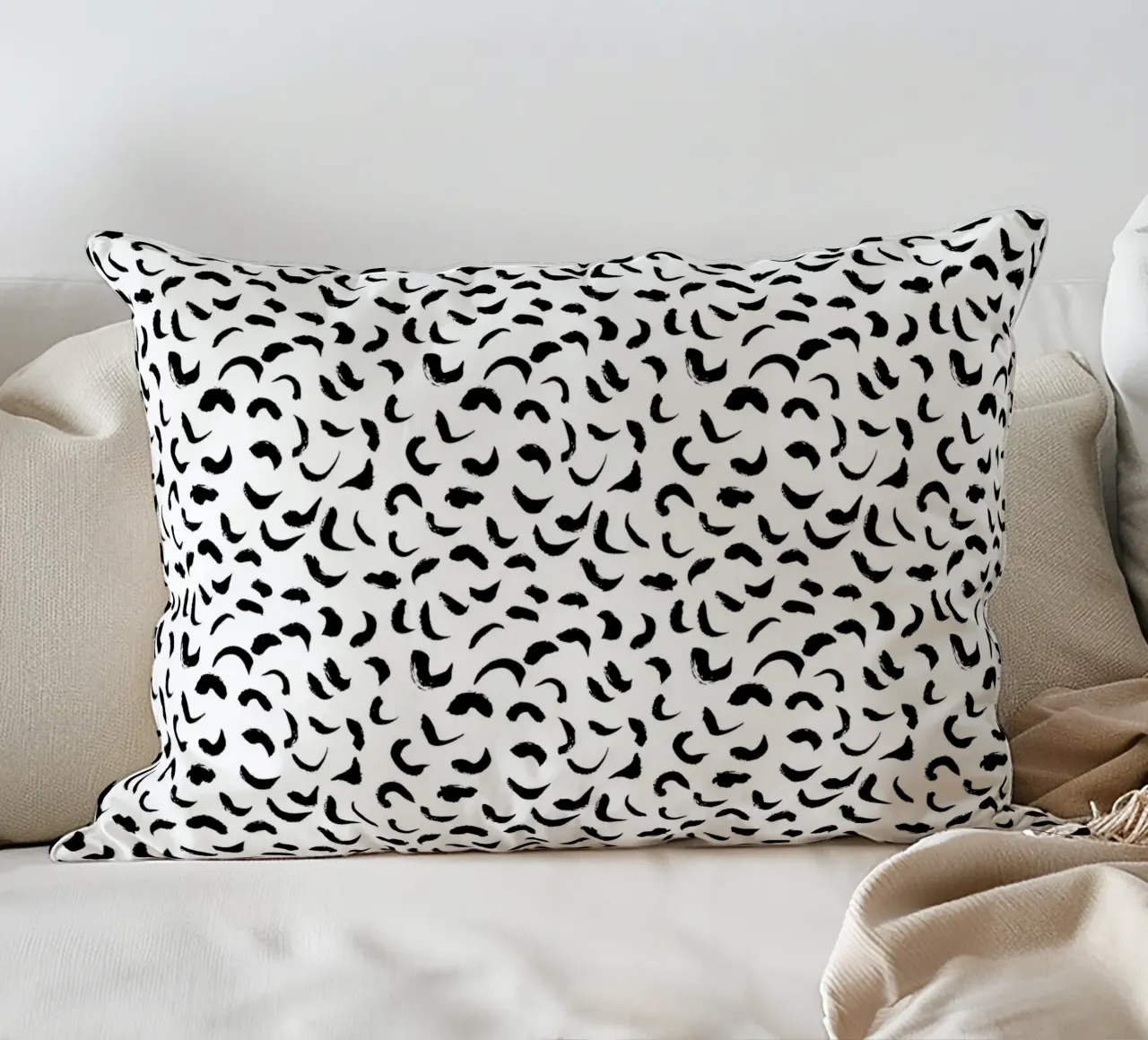 Black And White No 1 cuscino da treechild