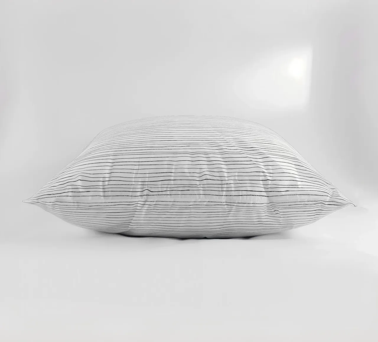 Black And White No 5 cuscino da treechild