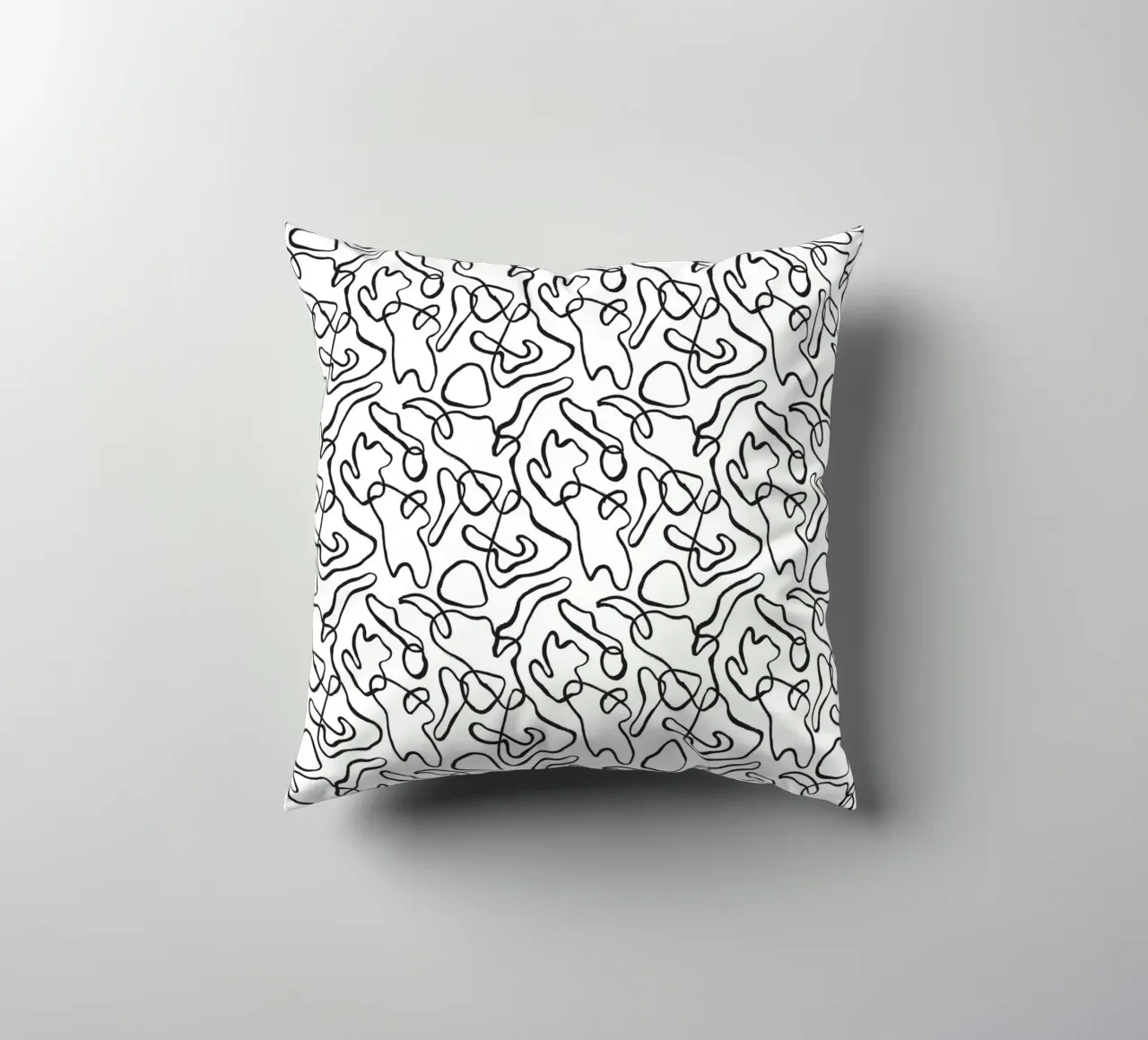 Black and White No 7 cuscino da treechild