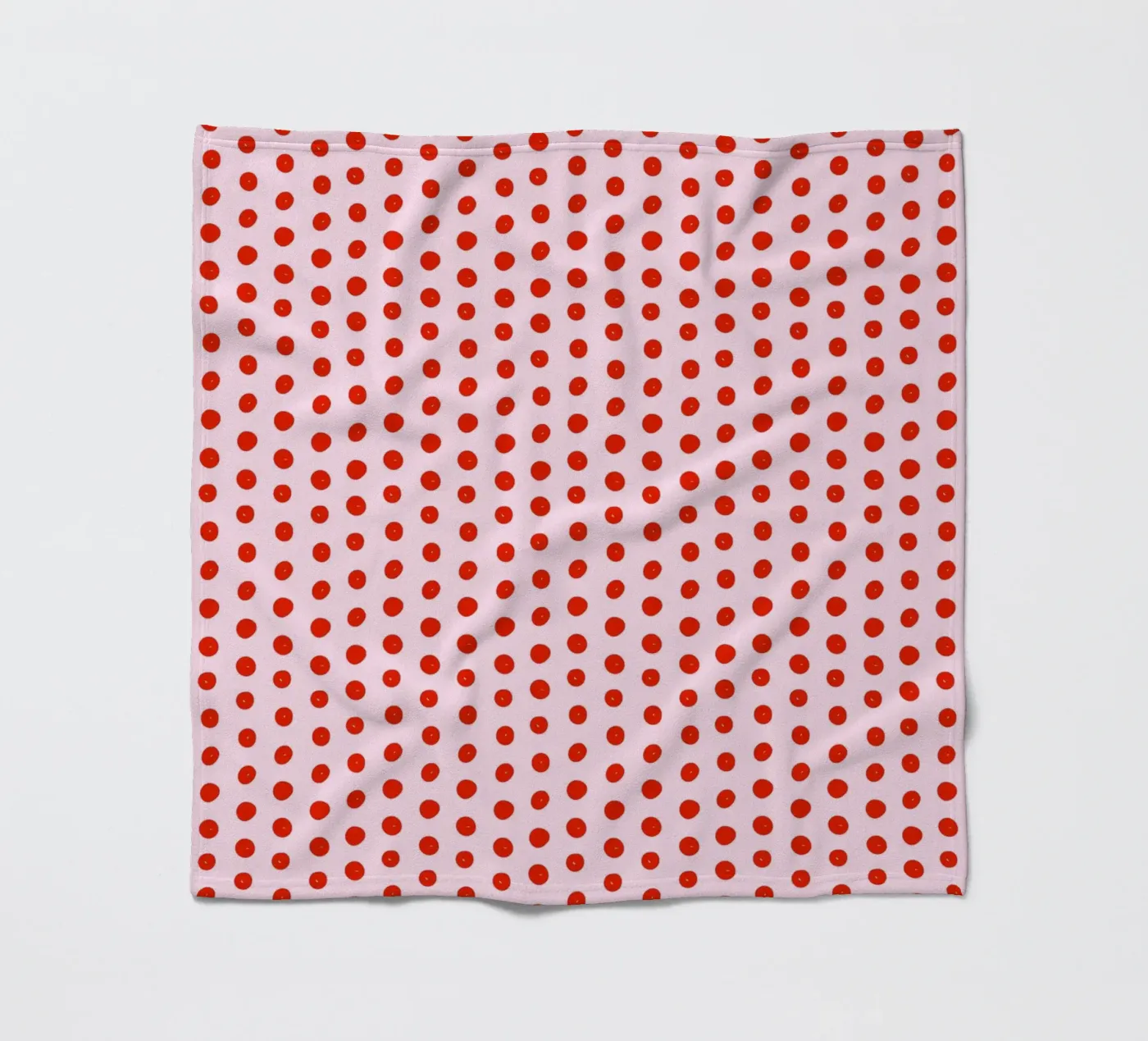 Red Dot Pattern Fleecedecke von treechild