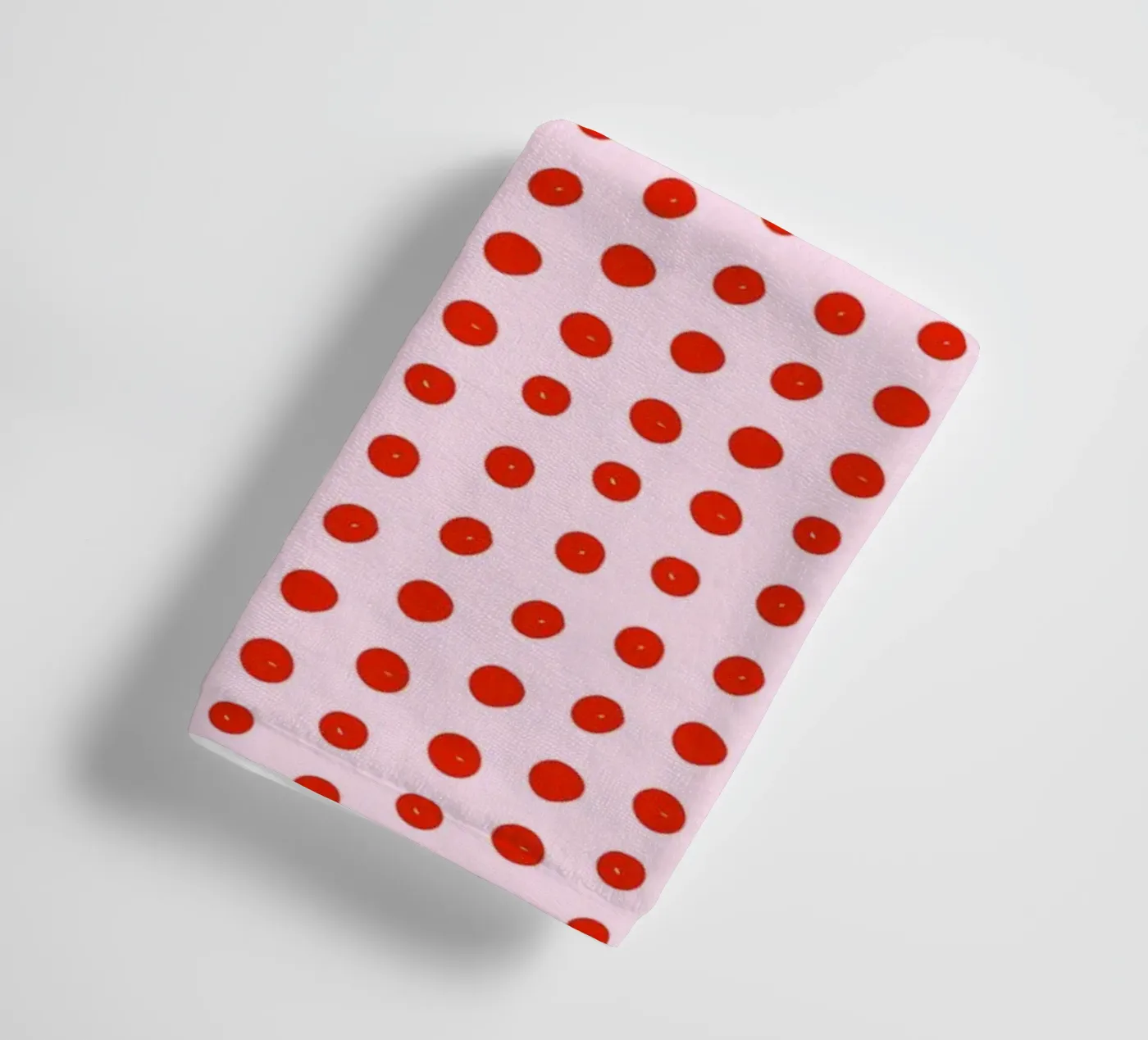 Red Dot Pattern Handtuch von treechild