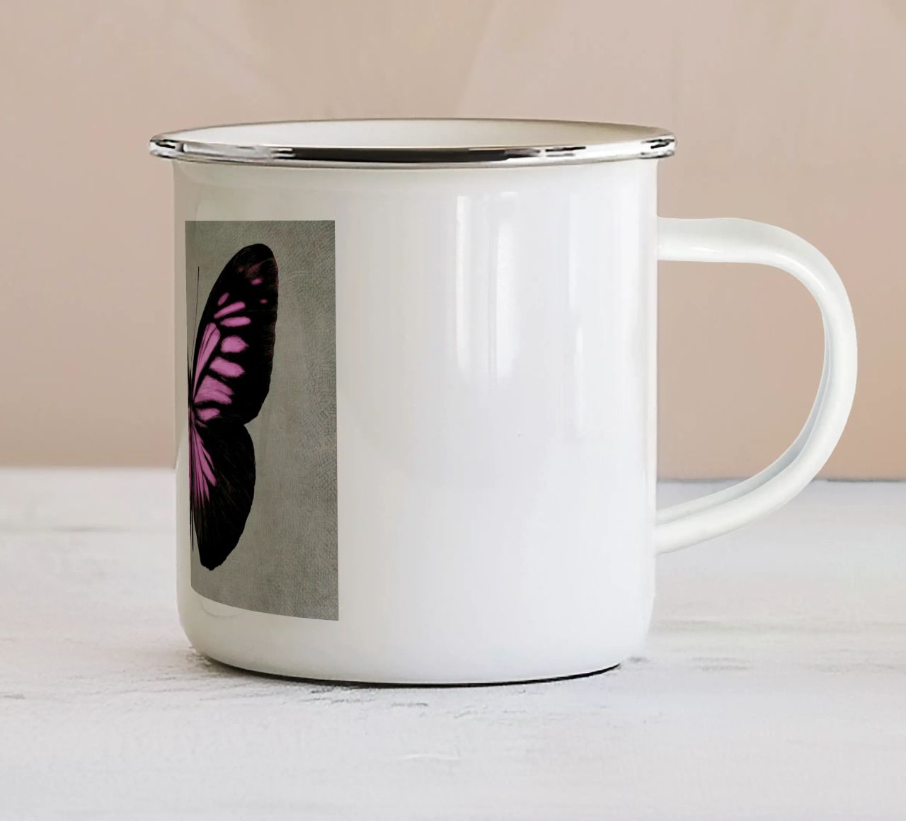 Papillon (pink) tazza in smalto da Eric Fan