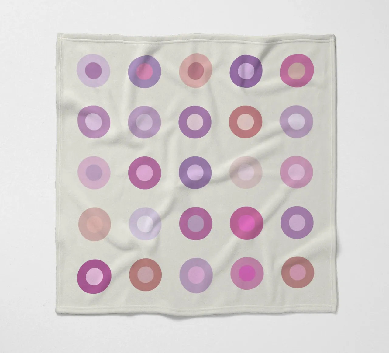 Cerchio retrò colorato in una variante rosa coperta in pile da JaySan Studio