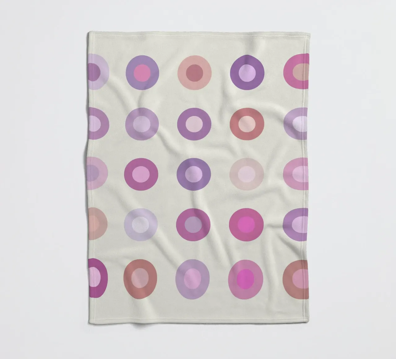 Cerchio retrò colorato in una variante rosa coperta in pile da JaySan Studio