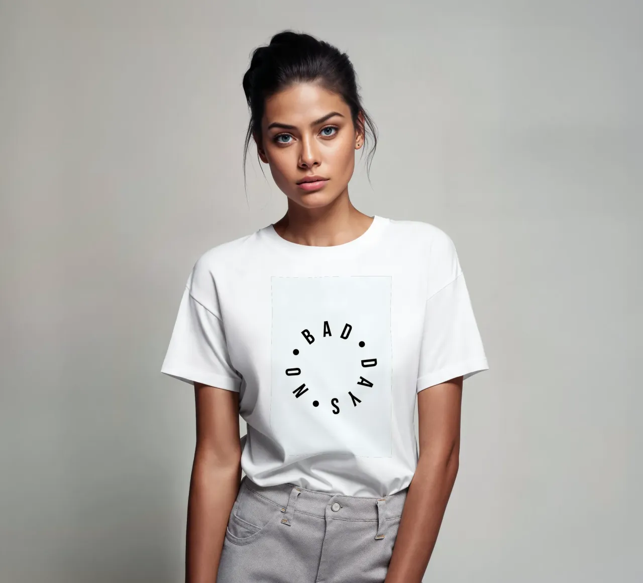 No Bad Days Typography Positive Quote t-shirt da Honeymoon Hotel