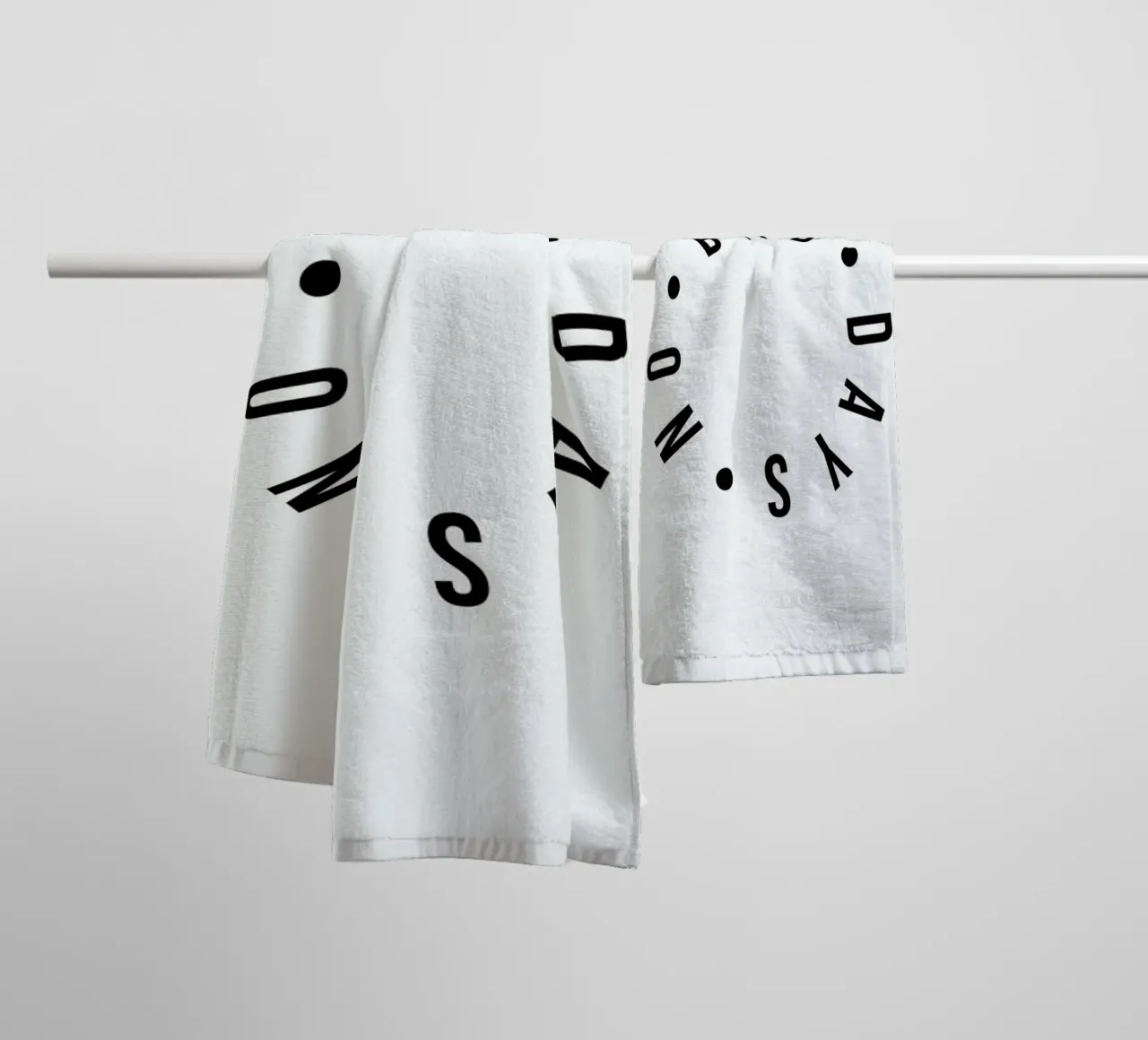 No Bad Days Typography Positive Quote asciugamano da bagno da Honeymoon Hotel