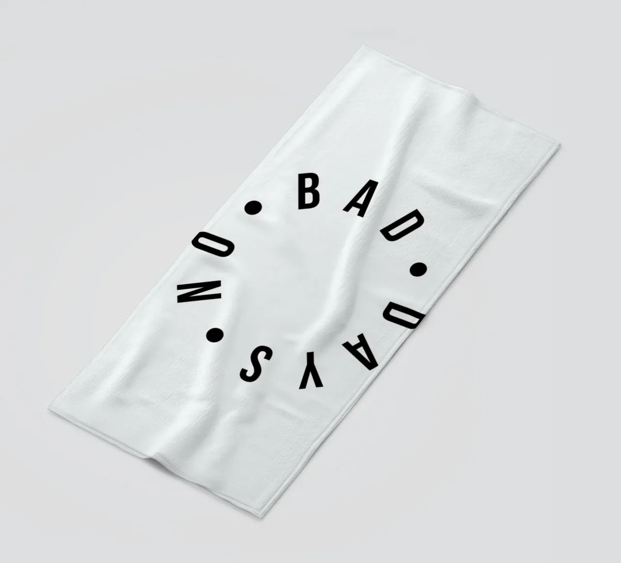 No Bad Days Typography Positive Quote telo mare da Honeymoon Hotel