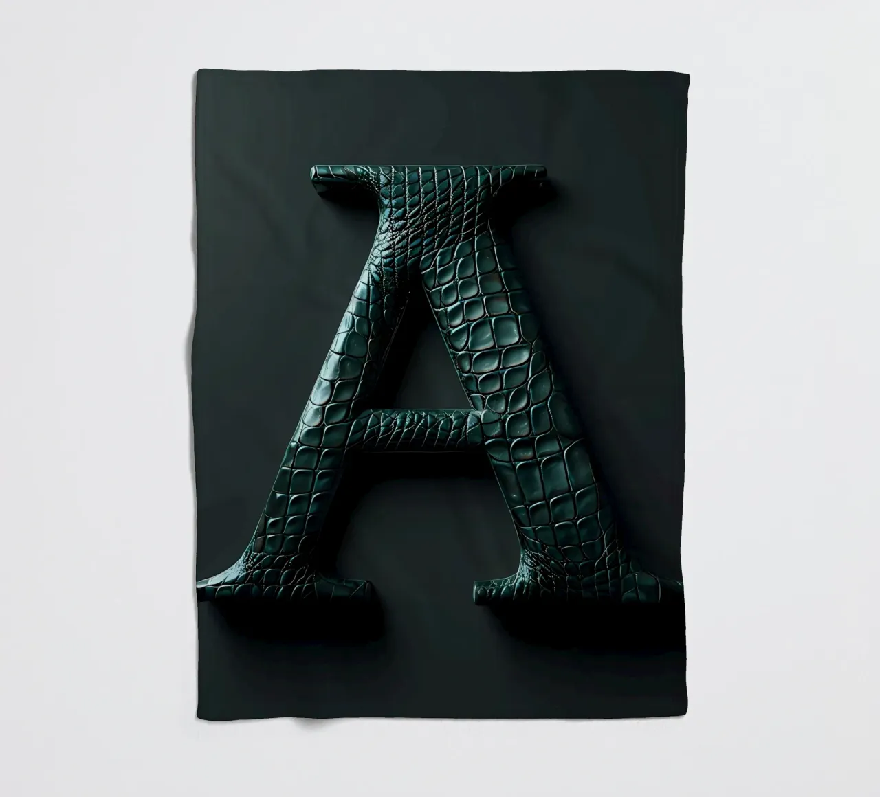 Lettera A in pelle di coccodrillo coperta in pile da inspirational quote