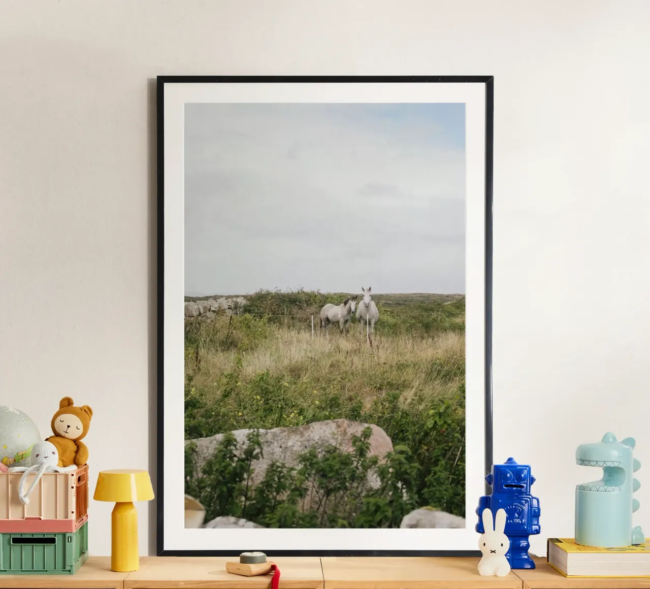 Cavalli al pascolo poster da The Wild Creative Studio