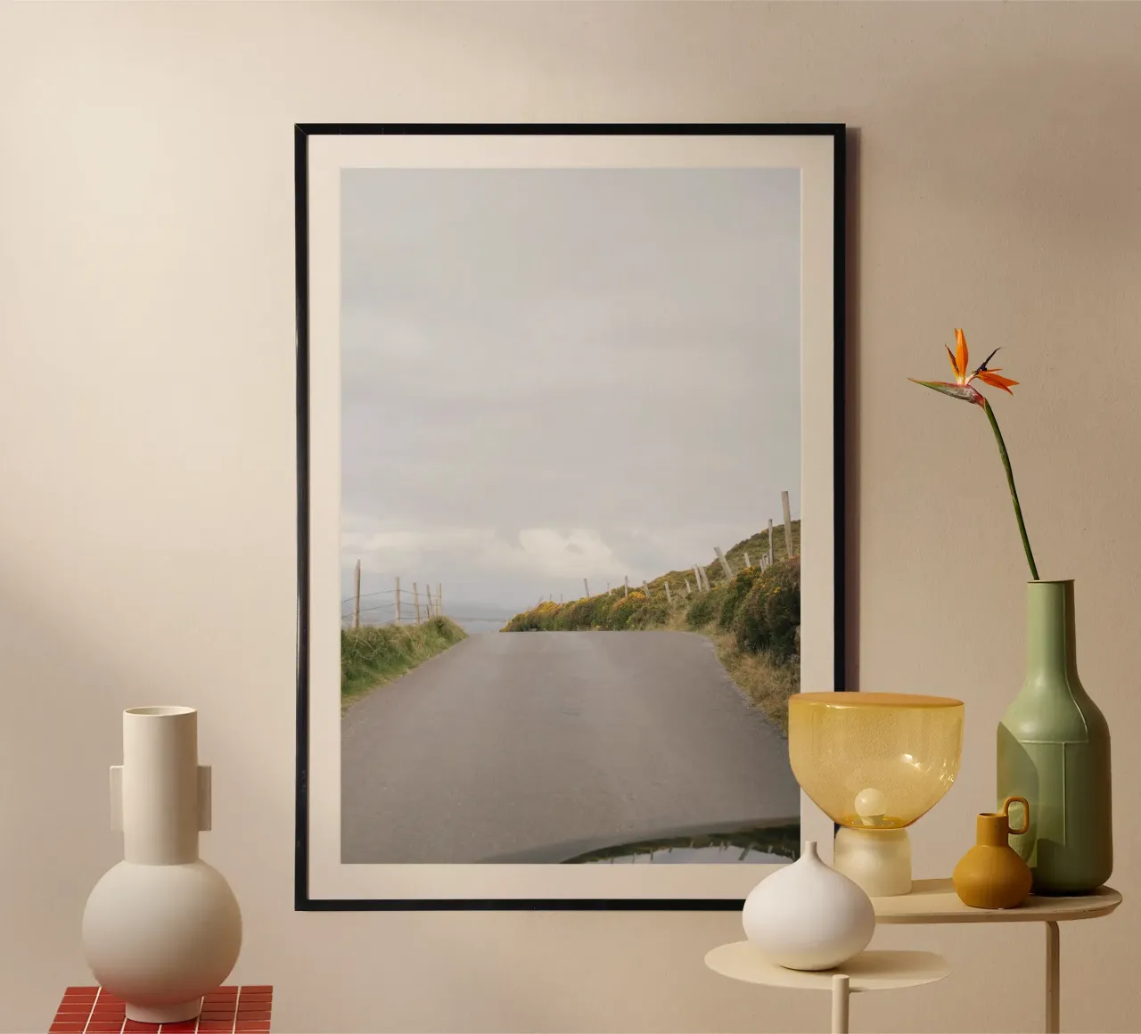 Route côtière avec vue sur la mer hahnemühle de The Wild Creative Studio