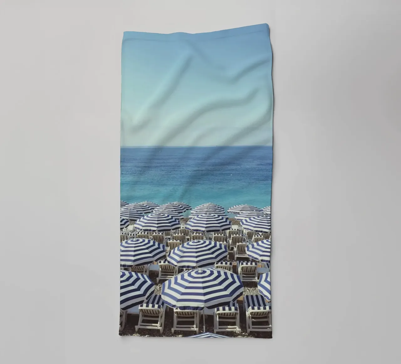 Paraplu Beach Club Zuid-Frankrijk badhanddoek van TheTravelClub