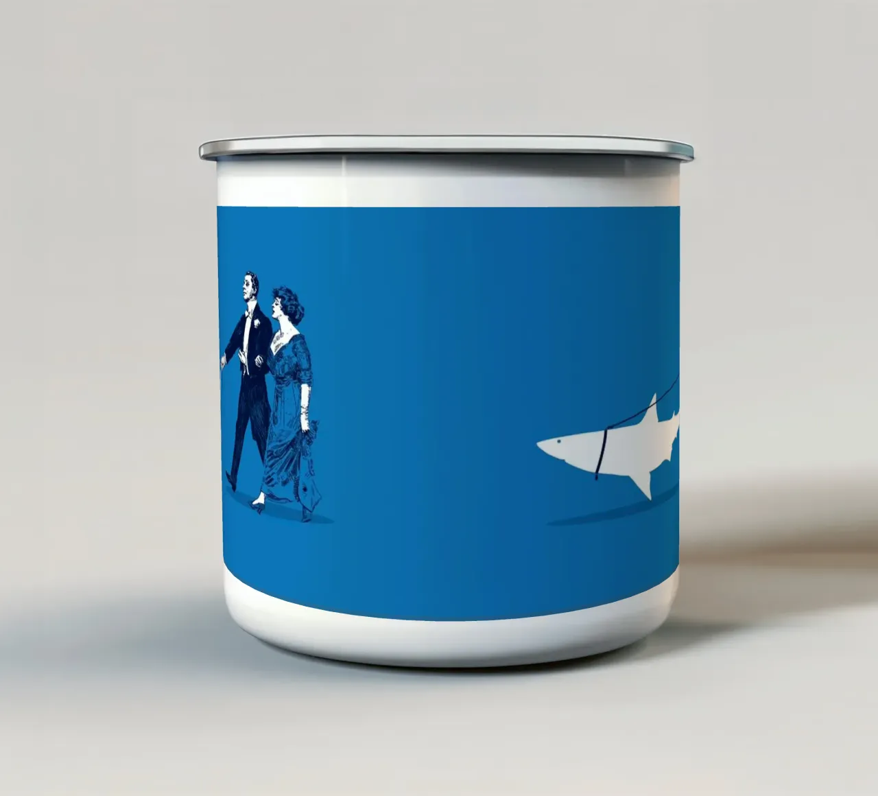 Walking The Shark tazza in smalto da Rob Art | Illustration