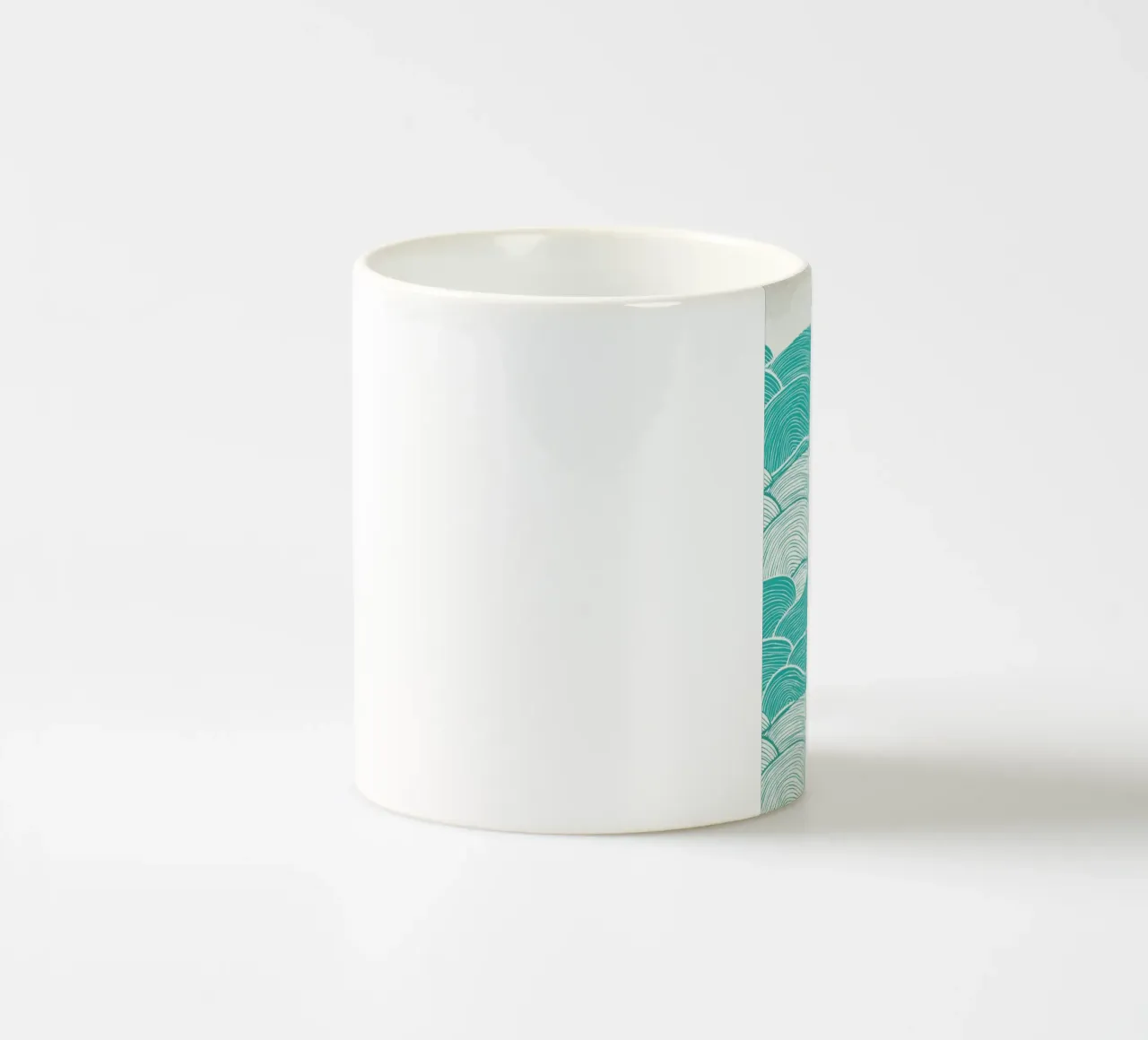 The Calm And Stormy Seas Keramik Tasse von Pom Graphic Design