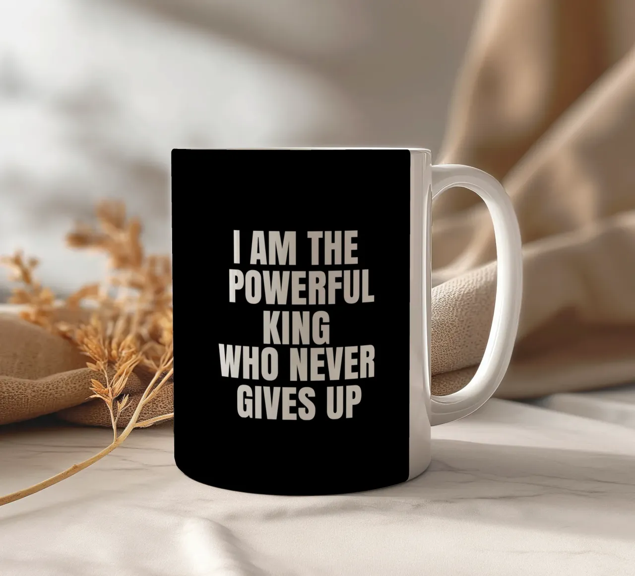 I am the powerful king who never gives up tazza in ceramica da happieeagle