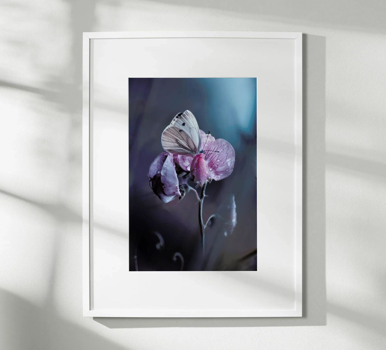 Tainted Love -Fabien Bravin Poster von Pictufy