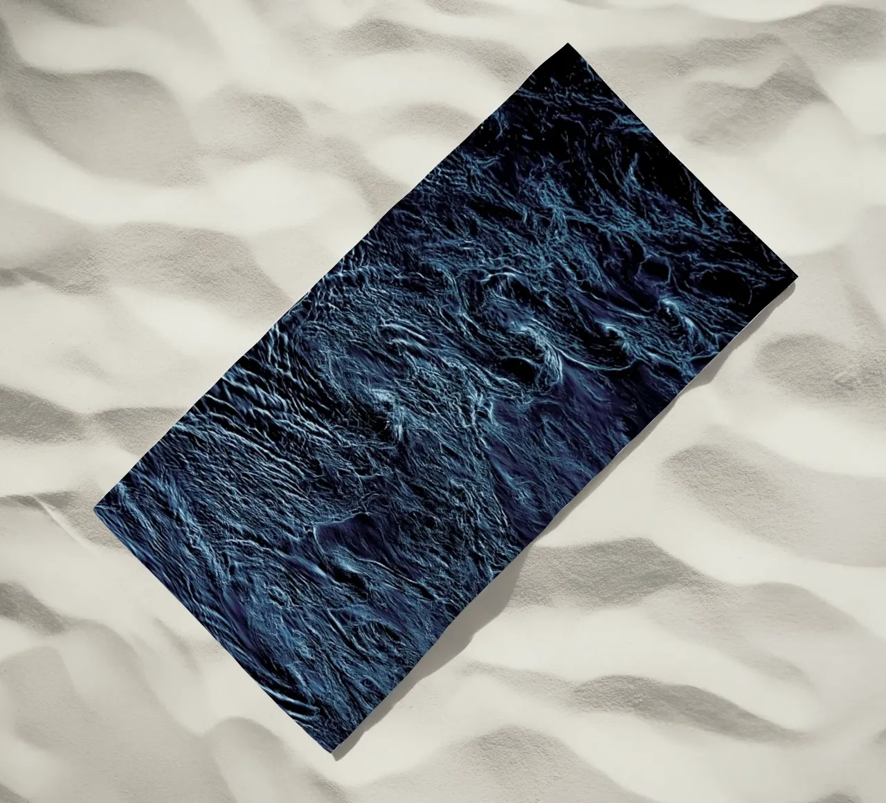 The Waves In Between Strandtuch von Pale Grain