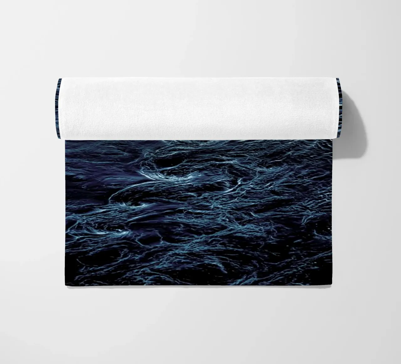 The Waves In Between Strandtuch von Pale Grain