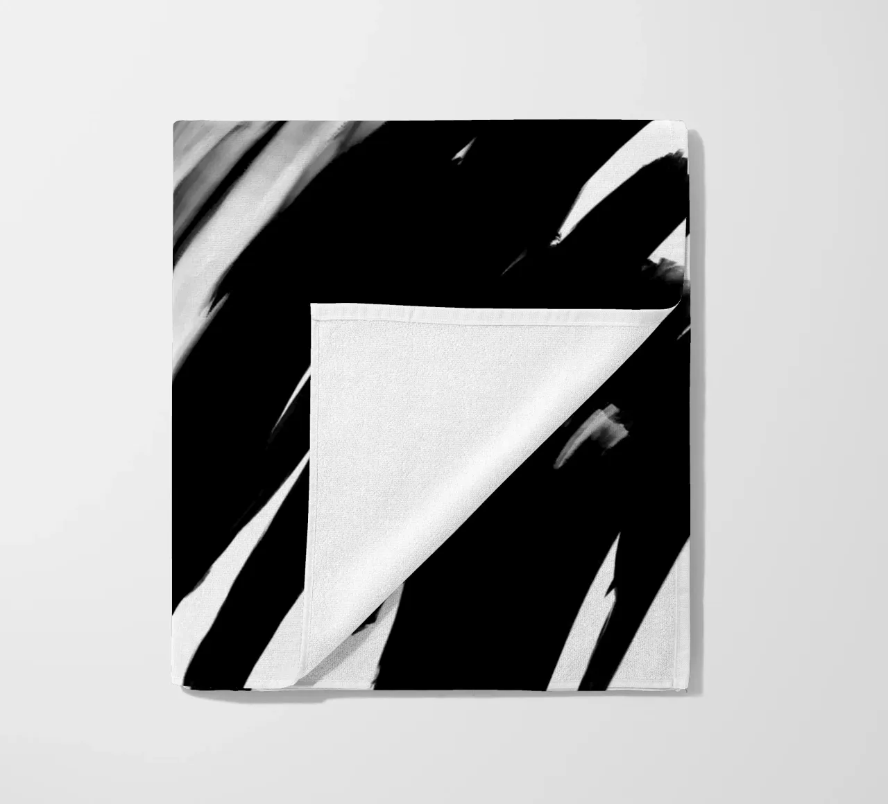 Bianco e nero astratto telo mare da Studio B