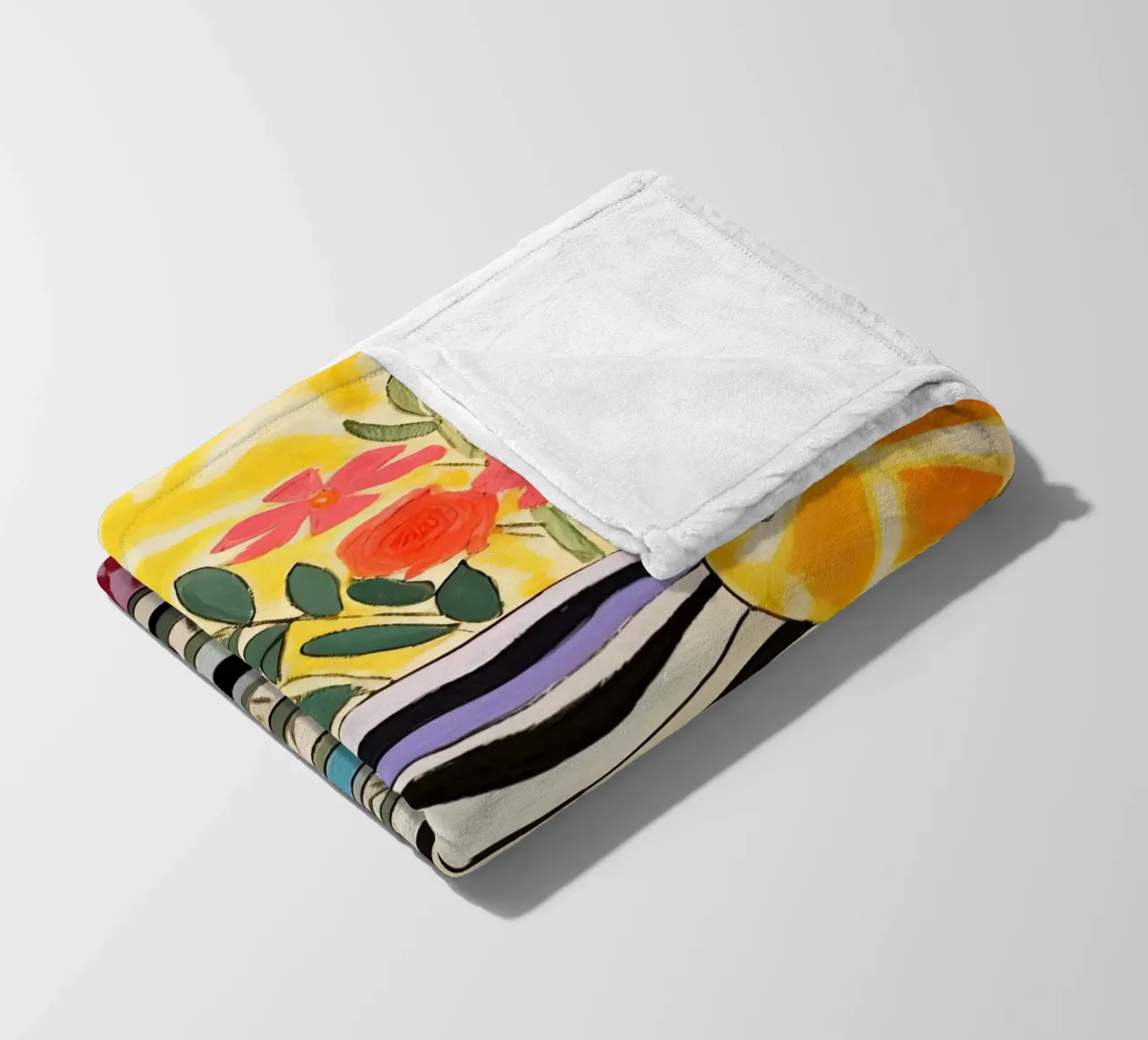Vaso ornamentale con fiori coperta in pile da DaarbyN