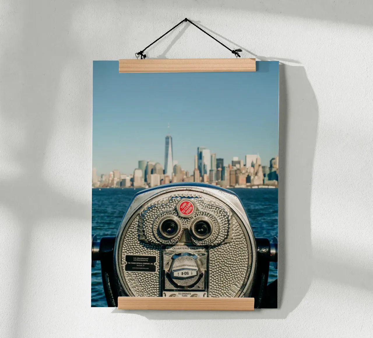 Skyline di New York - Vista di Manhattan con un binocolo carta hahnemühle da Bold and Retro