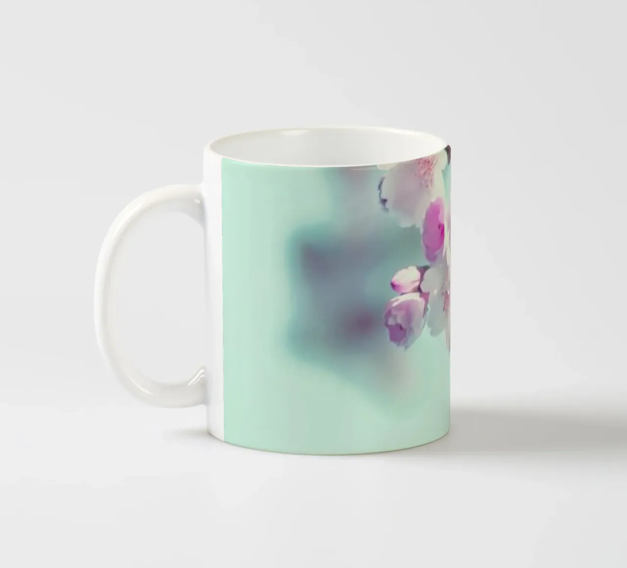 Cherry Dance tazza in ceramica da Monika Strigel