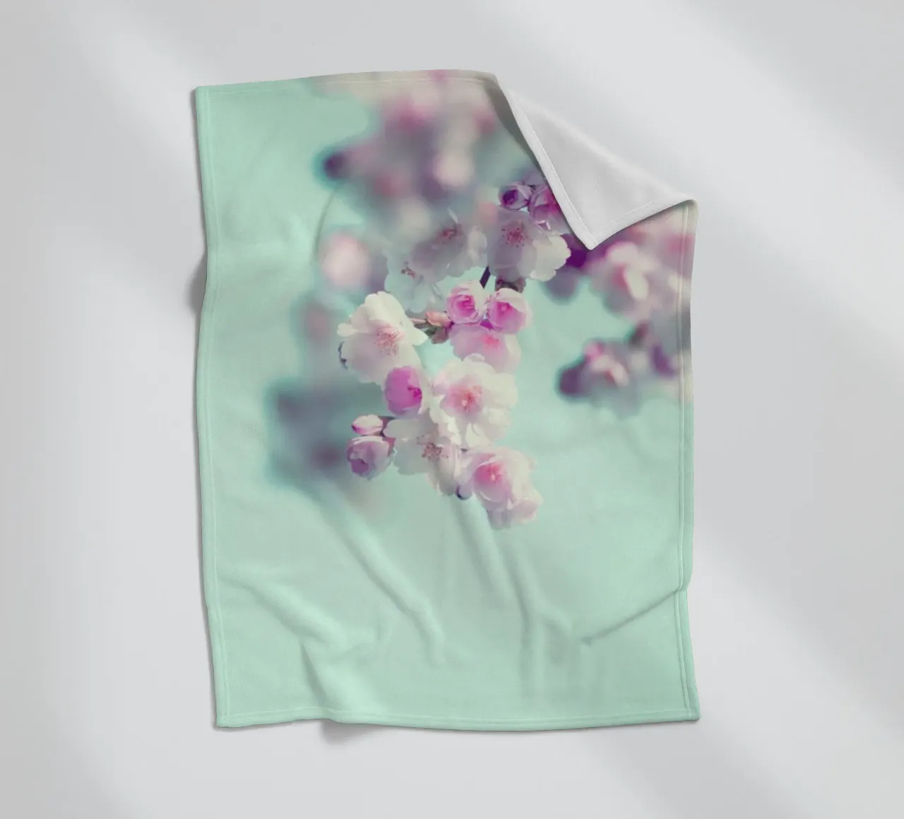 Cherry Dance Fleecedecke von Monika Strigel