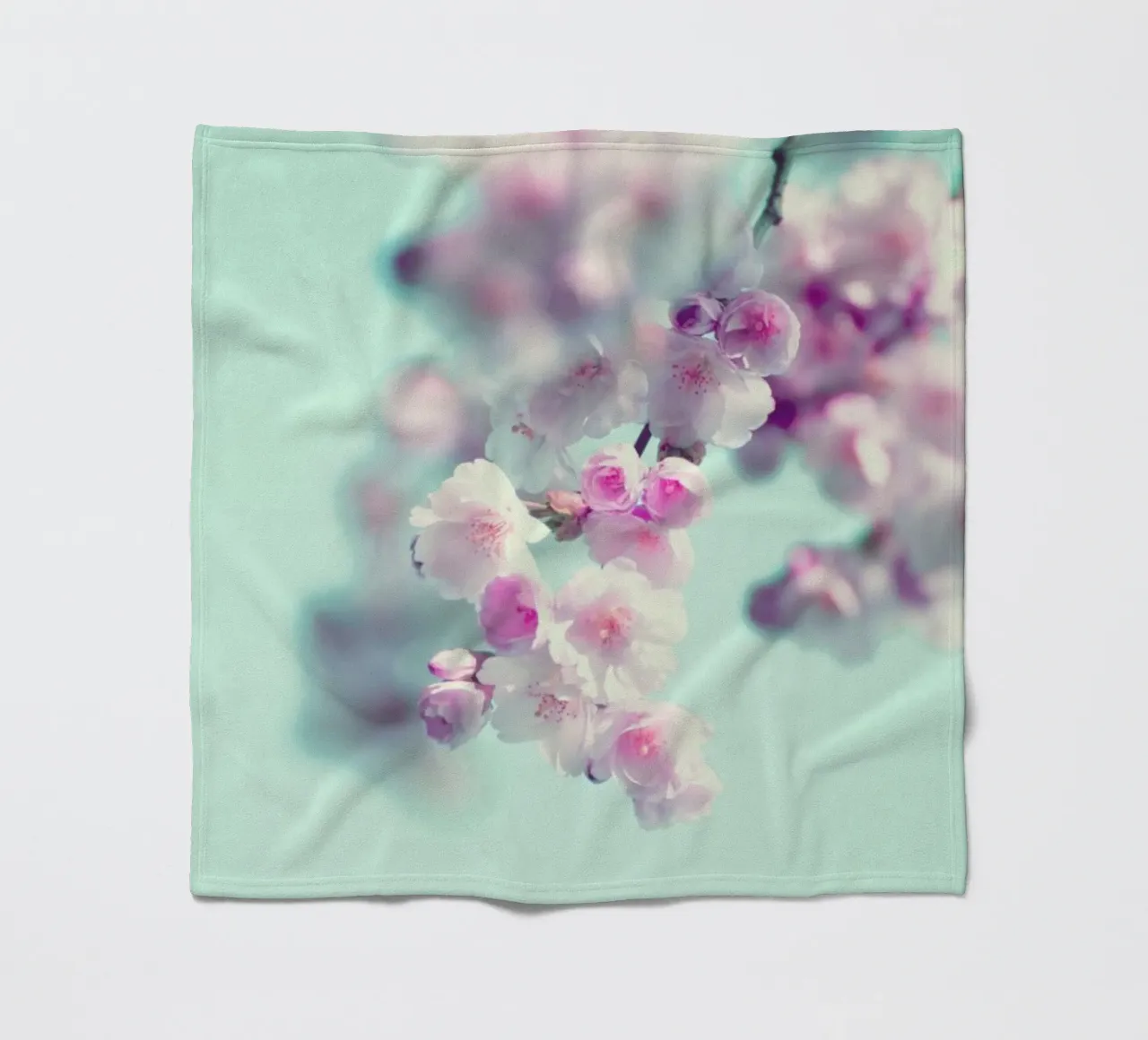 Cherry Dance Fleecedecke von Monika Strigel