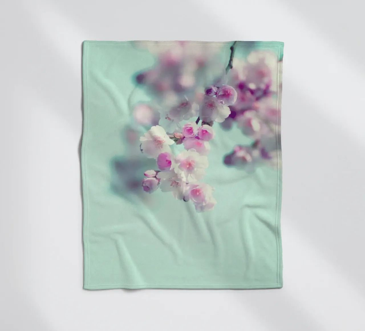 Cherry Dance Fleecedecke von Monika Strigel