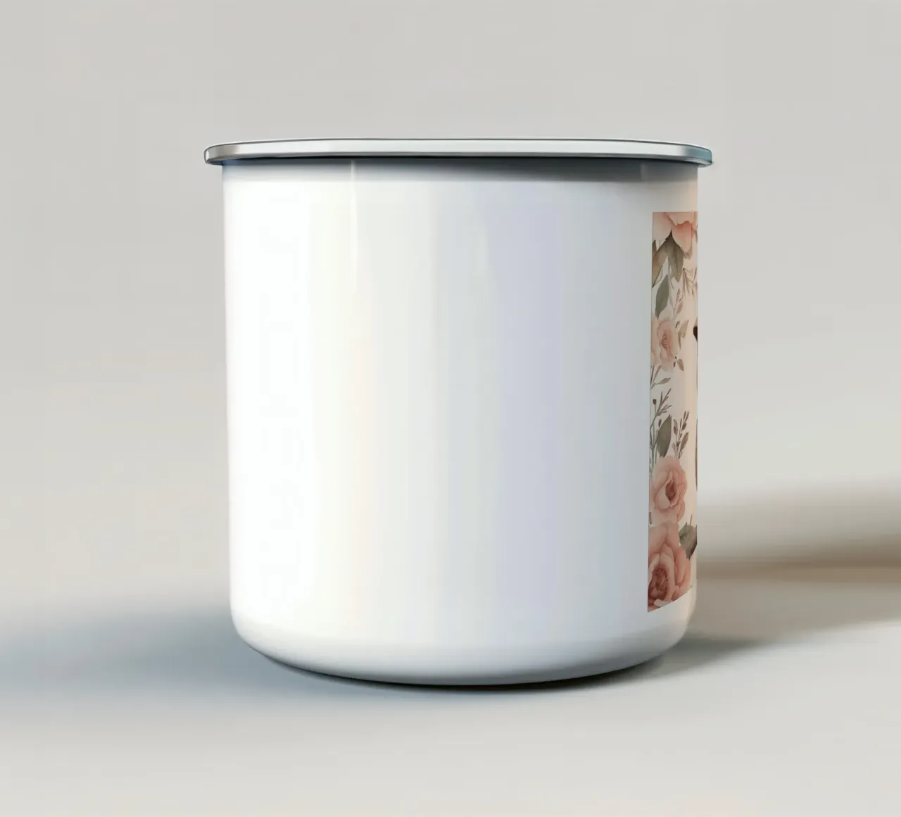 Illustrazione di un gufo sul ramo di un albero che indossa un cappello tazza in smalto da ARTVI-SHOP