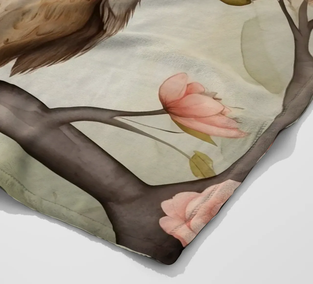 Illustrazione di un gufo sul ramo di un albero che indossa un cappello coperta in pile da ARTVI-SHOP
