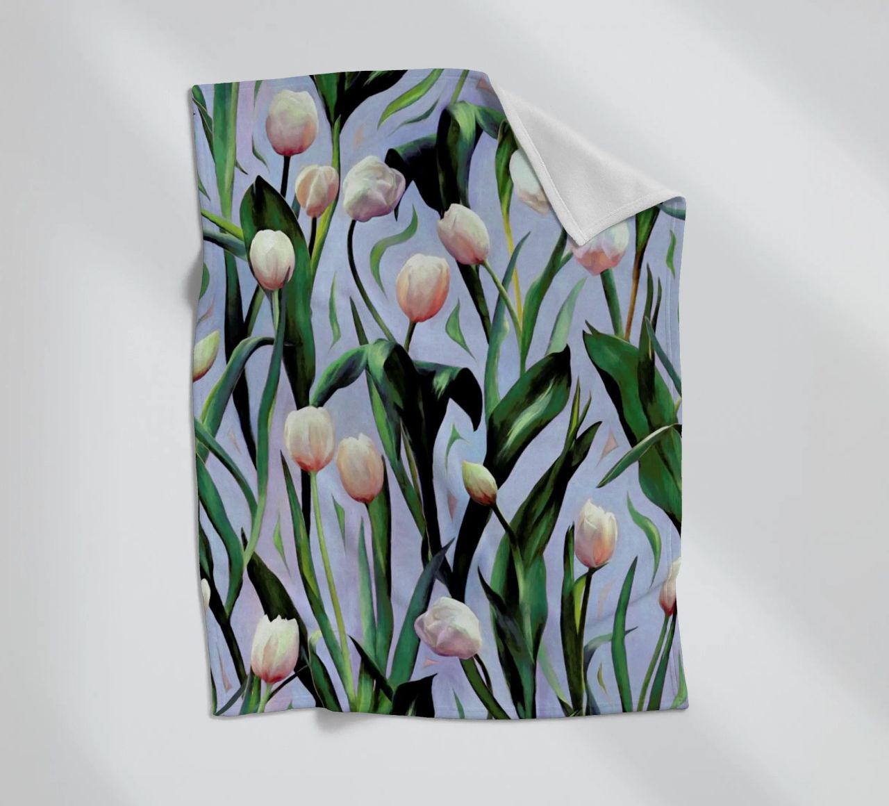 Waiting On The Blooming – Tulip Pattern coperta in pile da Micklyn Le Feuvre