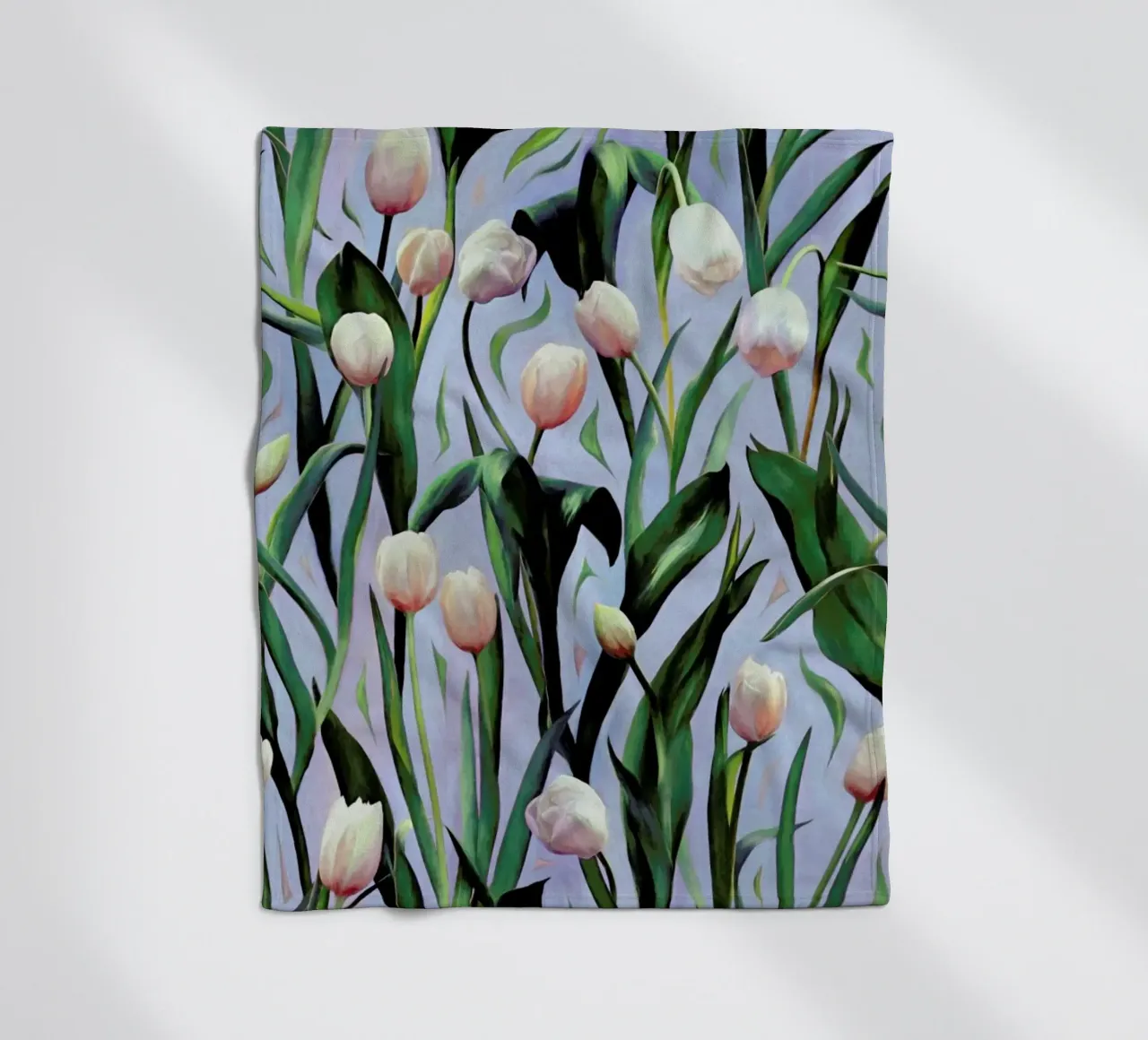 Waiting On The Blooming – Tulip Pattern manta de franela de Micklyn Le Feuvre