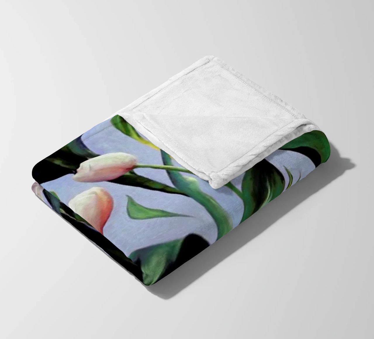 Waiting On The Blooming – Tulip Pattern coperta in pile da Micklyn Le Feuvre
