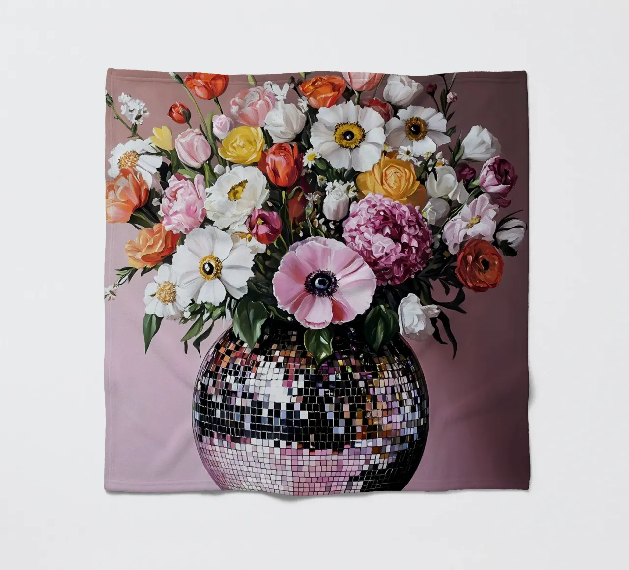 Palla da discoteca con fiori coperta in pile da IamHomeStudio