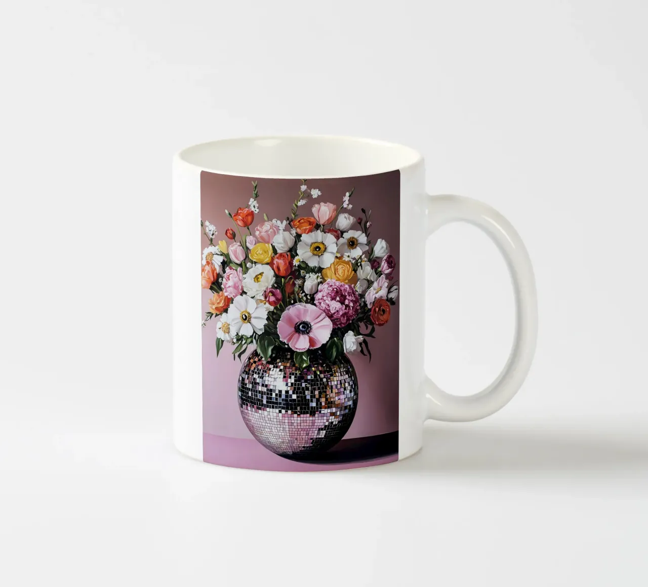 Palla da discoteca con fiori tazza in ceramica da IamHomeStudio